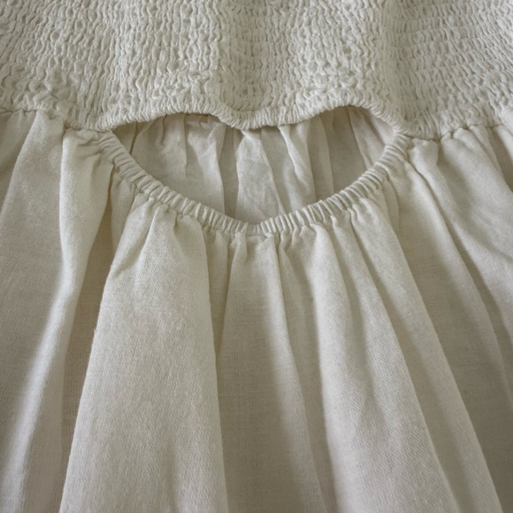 Ivory Dress with Lace Details- - Picture 5 of 7